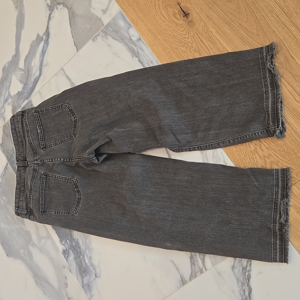 Womens Uniqlo Gray Wide-Leg Jeans - Classic Casual Style, Fringe Hem, 26, GUC - Picture 4 of 5